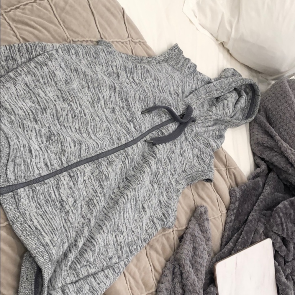 Athleta open back vest
